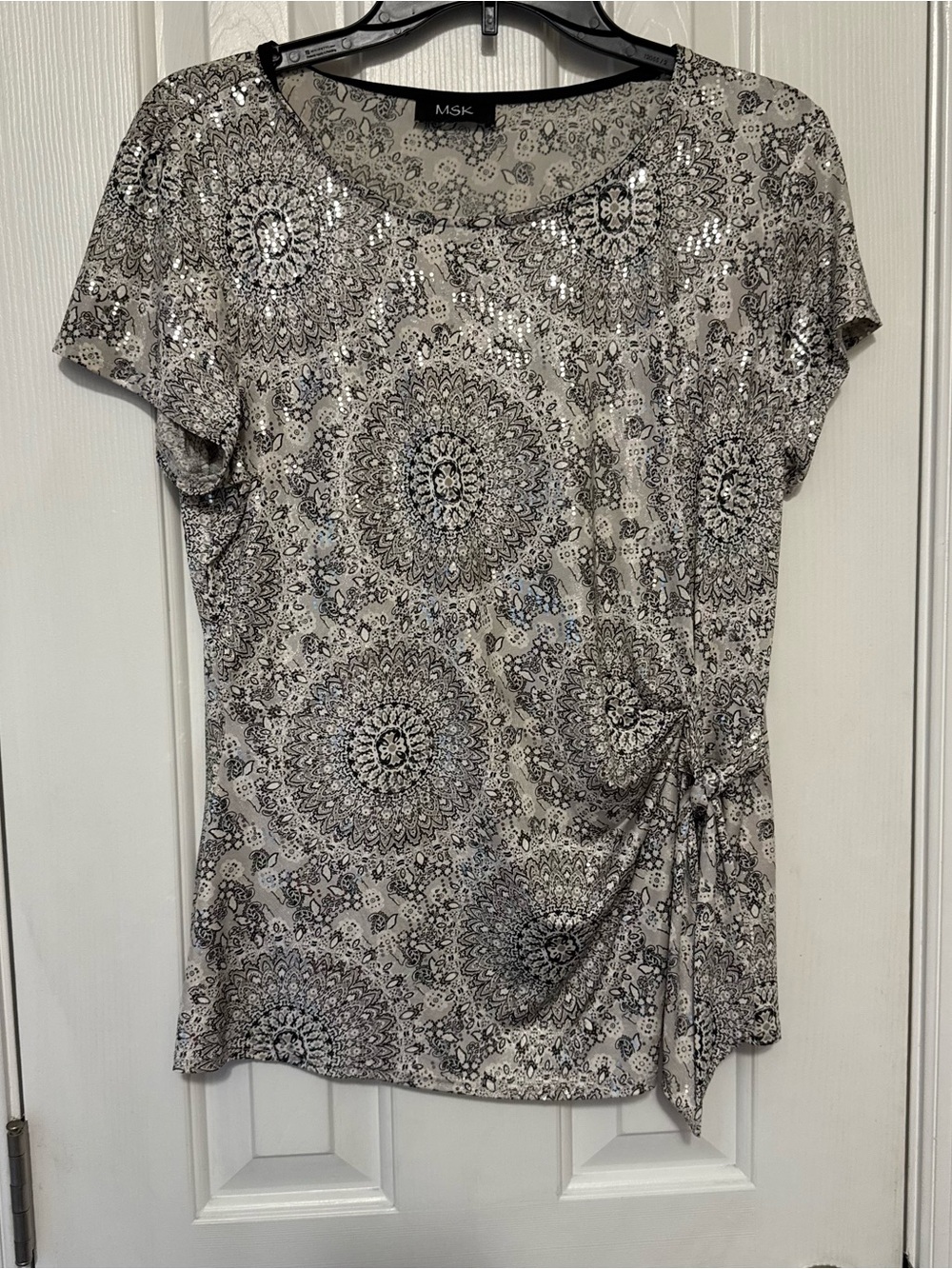 MSK Gray and White Medallion Tie-Waist Short Sleeve Top